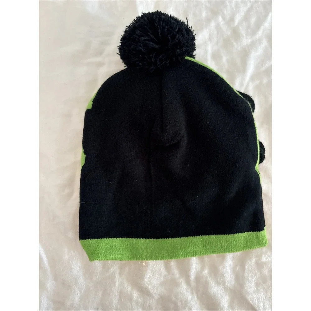 NWT.‎ Nickelodeon Ninja Turtles Brand New Hat, And Glove Set For Children.